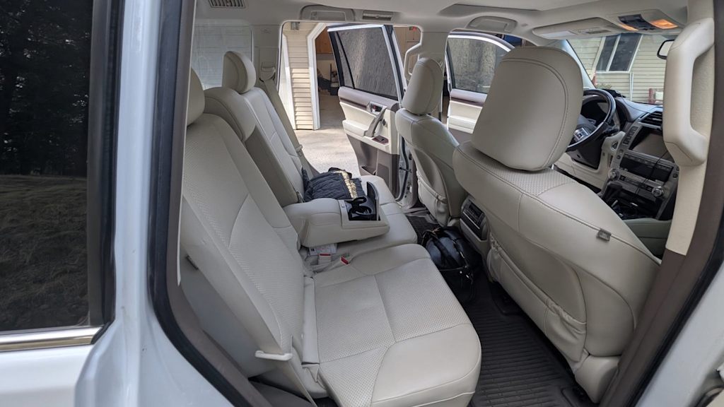 Thumbnail: 2019 Lexus GX - 4