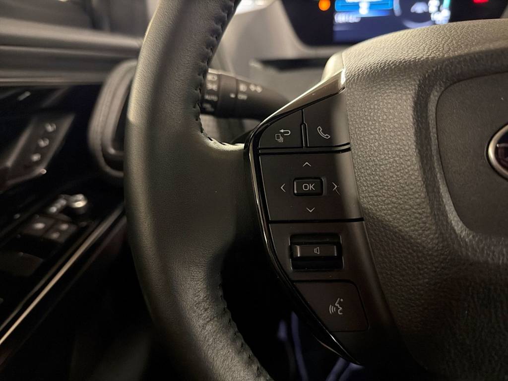 Thumbnail: 2023 Subaru Solterra - 27