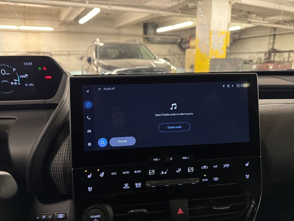 Thumbnail: 2023 Subaru Solterra - 34