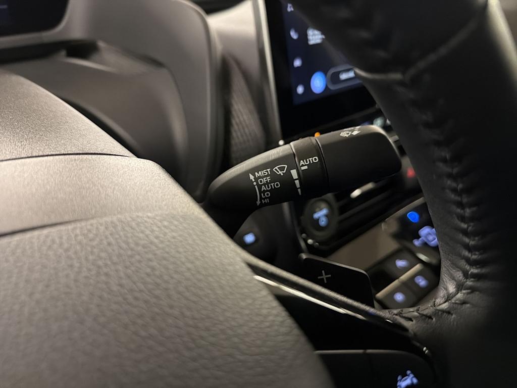 Thumbnail: 2023 Subaru Solterra - 31