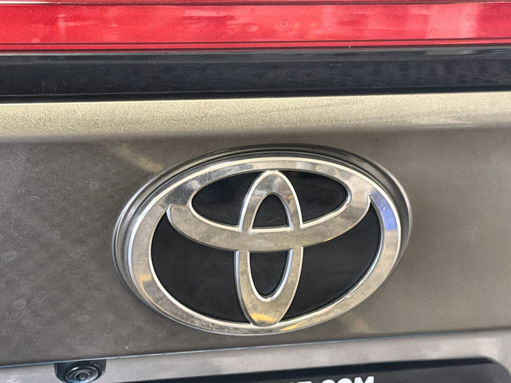 Thumbnail: 2023 Toyota bZ4X - 7