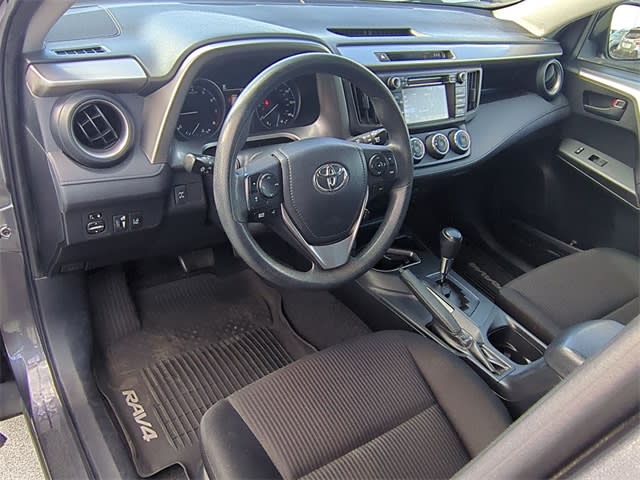 2017 Toyota RAV4 LE 2