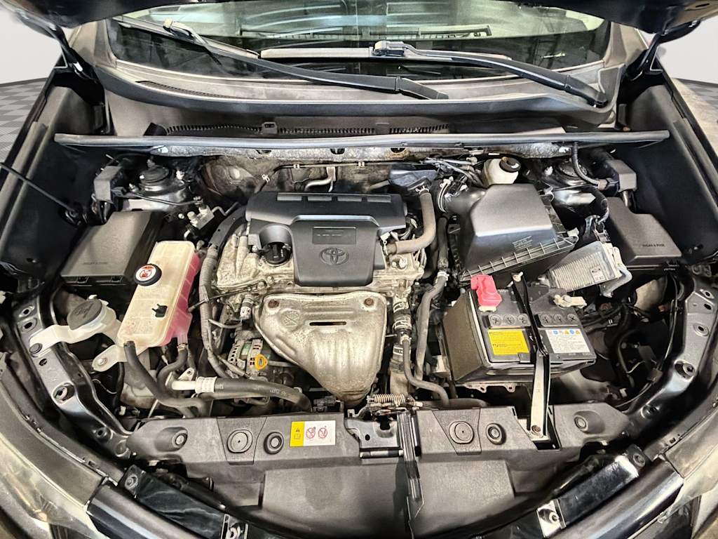 Thumbnail: 2018 Toyota RAV4 - 9