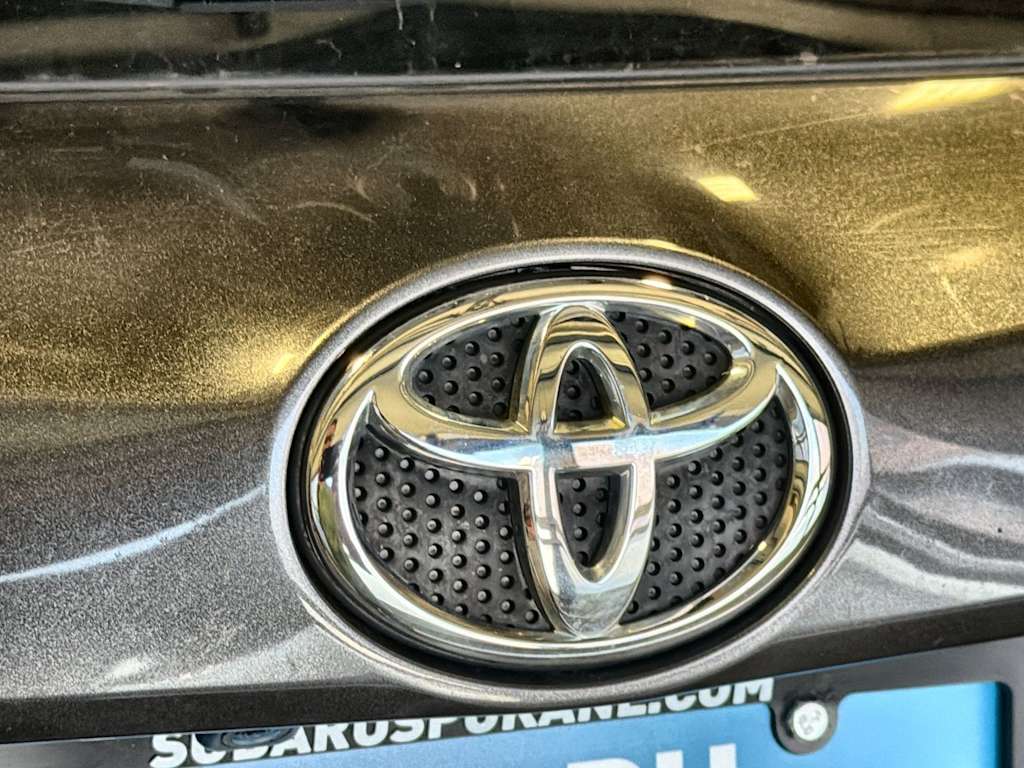 Thumbnail: 2018 Toyota RAV4 - 7