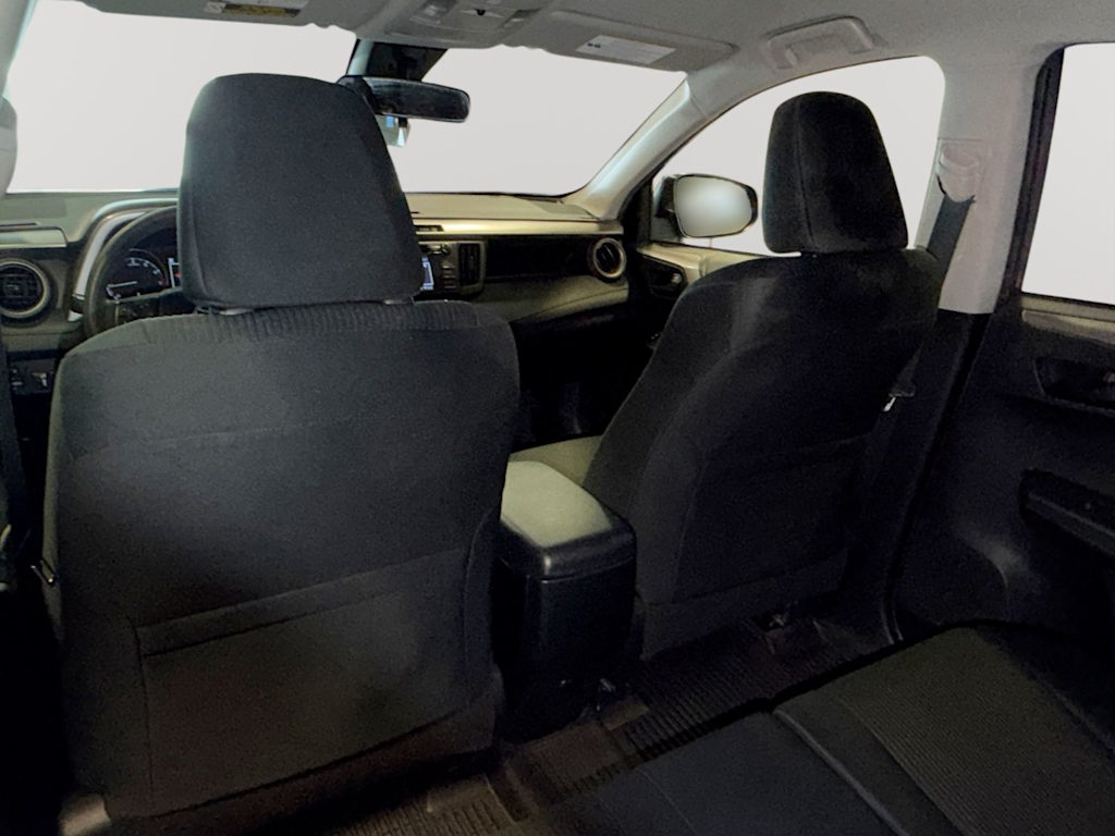 Thumbnail: 2018 Toyota RAV4 - 11