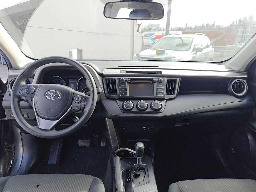 2017 Toyota RAV4 LE - Photo 2