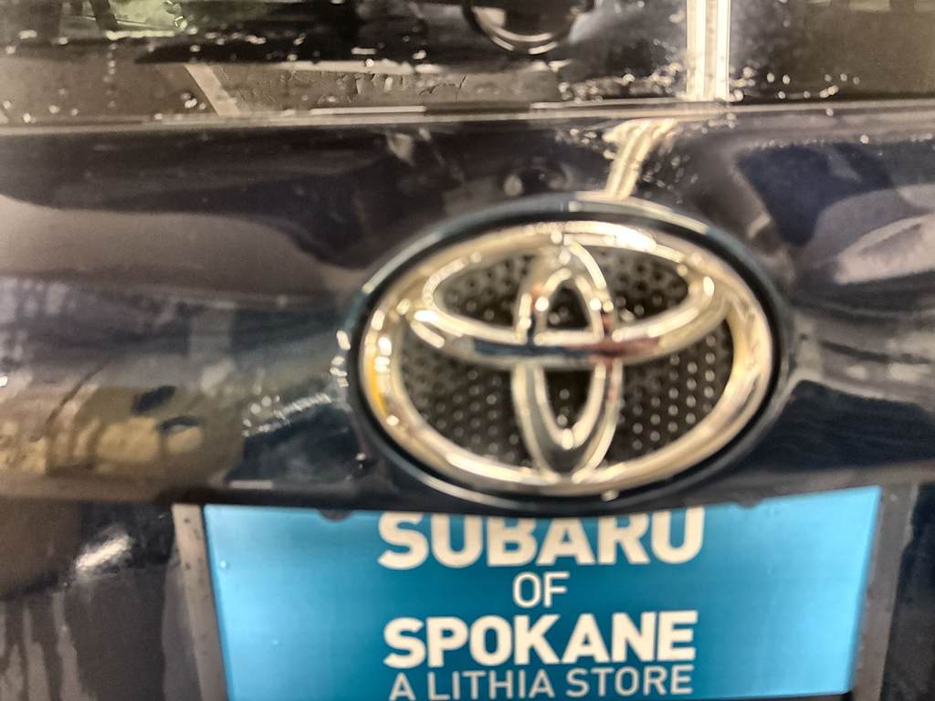 Thumbnail: 2018 Toyota RAV4 - 6
