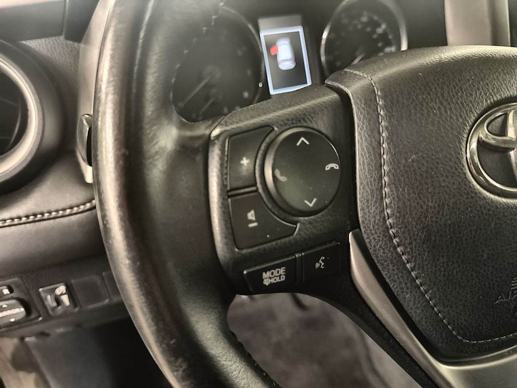 Thumbnail: 2016 Toyota RAV4 - 31