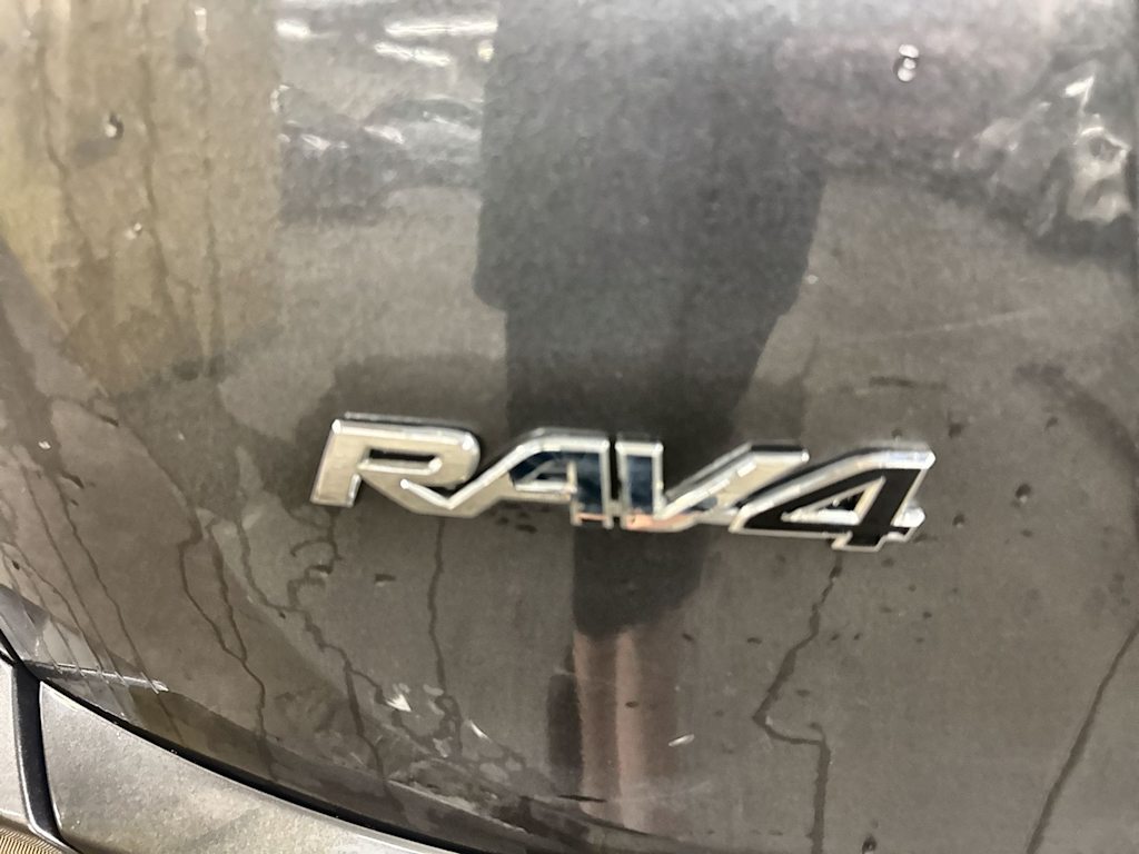Thumbnail: 2016 Toyota RAV4 - 25