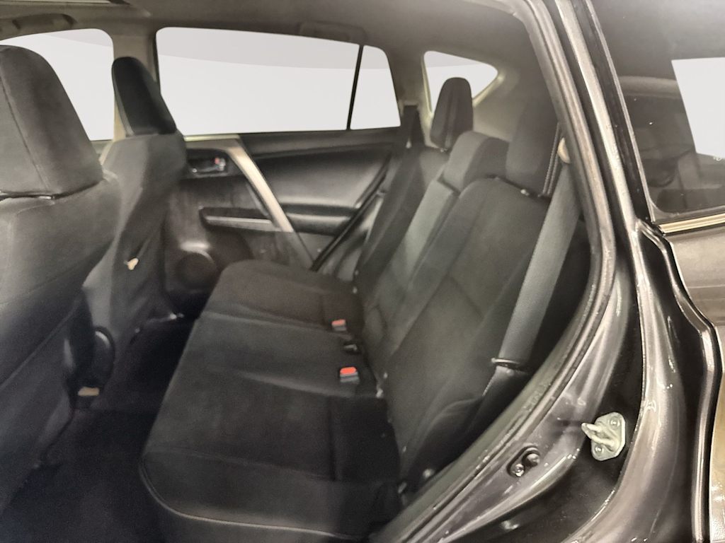 Thumbnail: 2016 Toyota RAV4 - 28