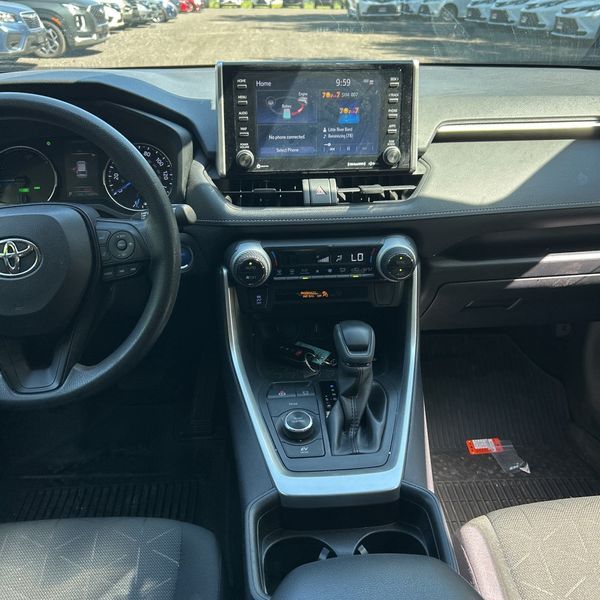 Thumbnail: 2021 Toyota RAV4 - 2