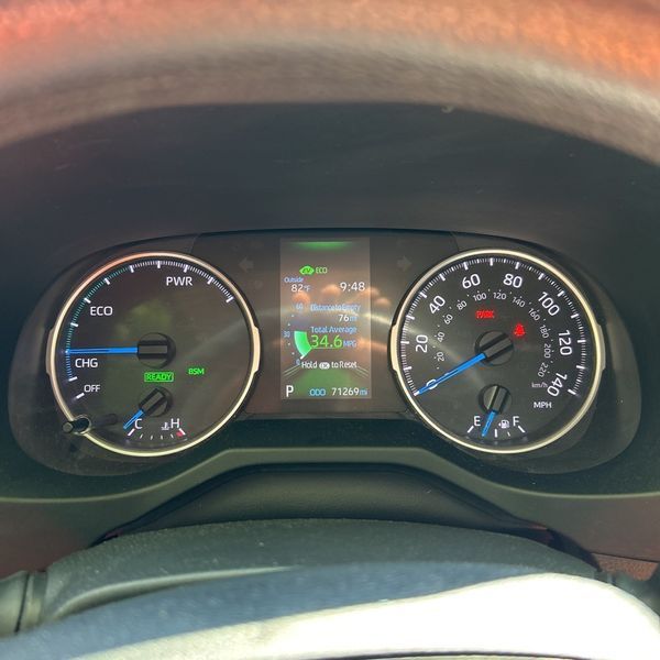 Thumbnail: 2021 Toyota RAV4 - 12