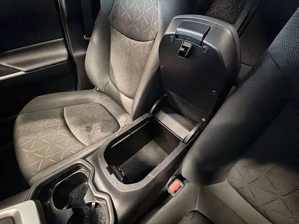 Thumbnail: 2021 Toyota RAV4 - 35