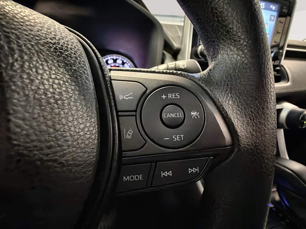Thumbnail: 2021 Toyota RAV4 - 34