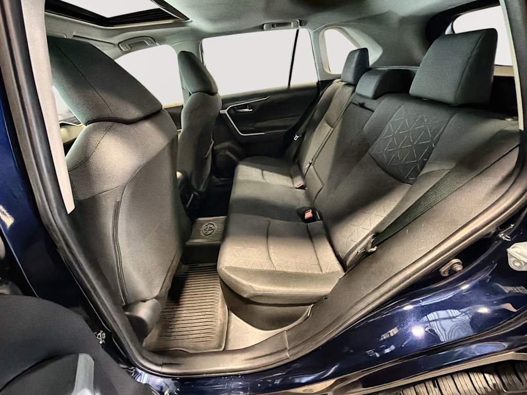 Thumbnail: 2021 Toyota RAV4 - 30