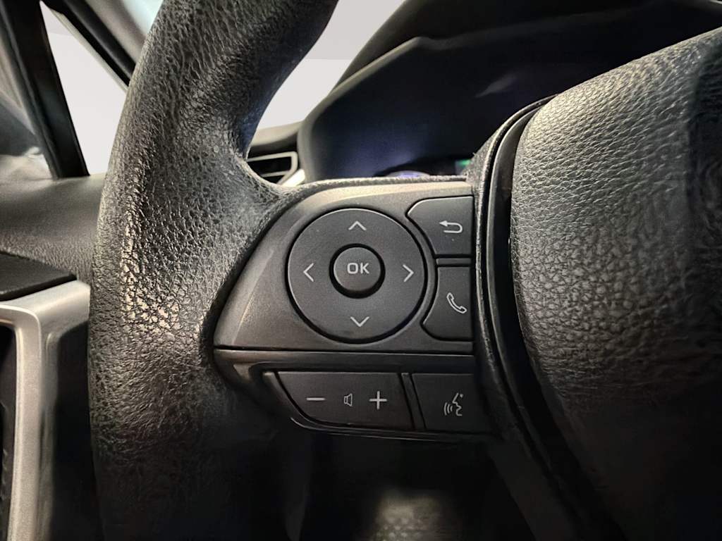 Thumbnail: 2021 Toyota RAV4 - 33