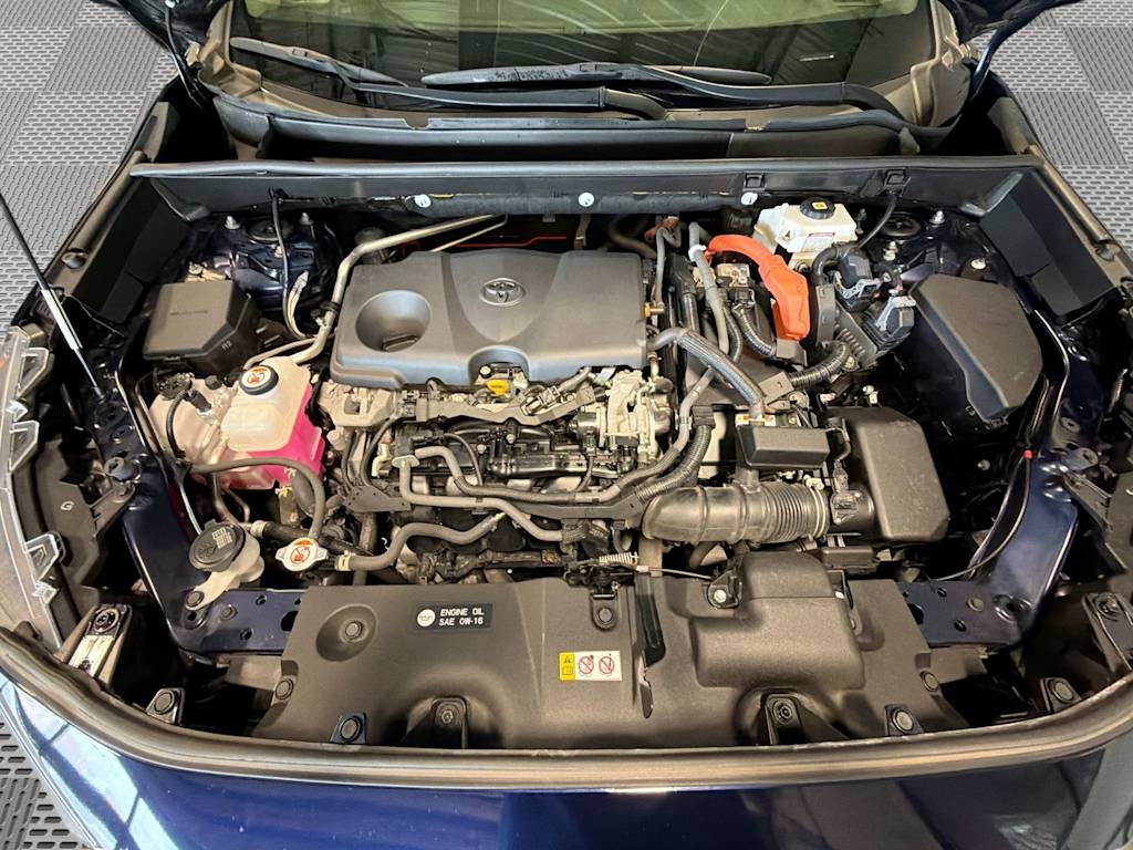 Thumbnail: 2021 Toyota RAV4 - 9
