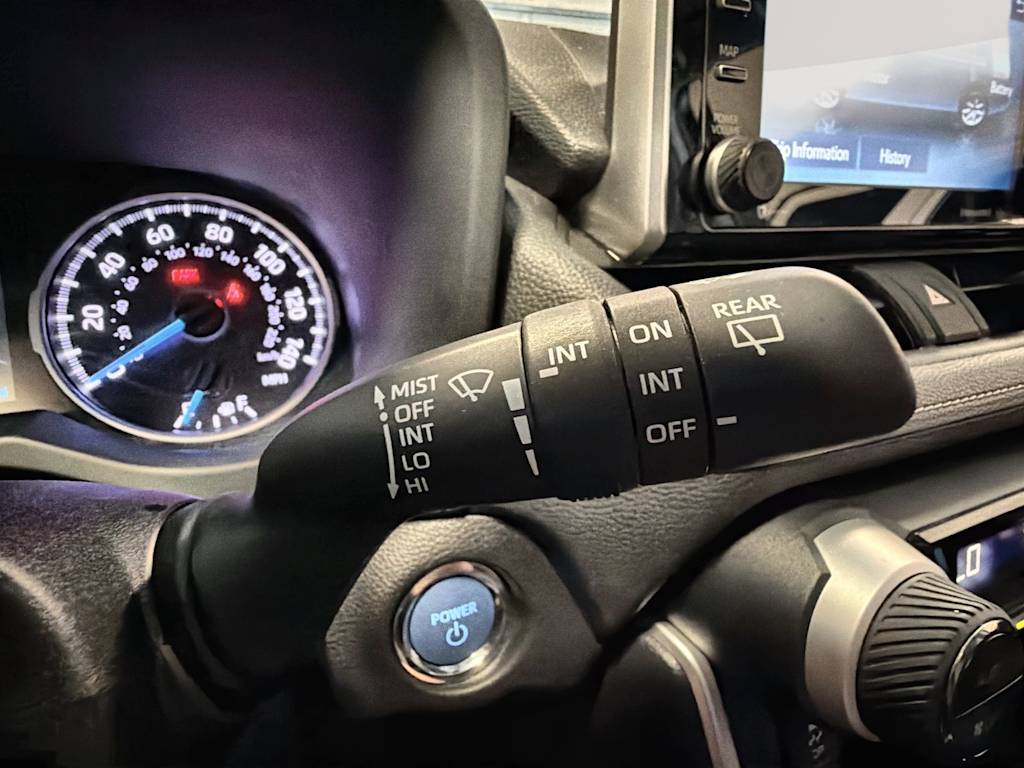 Thumbnail: 2021 Toyota RAV4 - 13