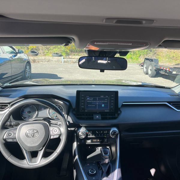 Thumbnail: 2020 Toyota RAV4 - 2