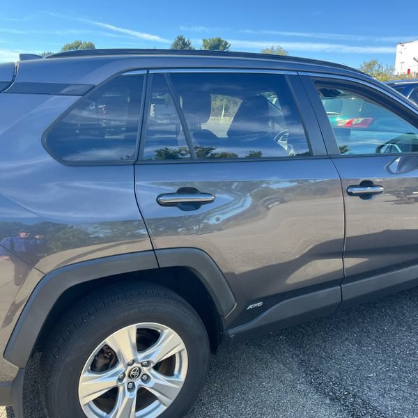 Thumbnail: 2020 Toyota RAV4 - 19
