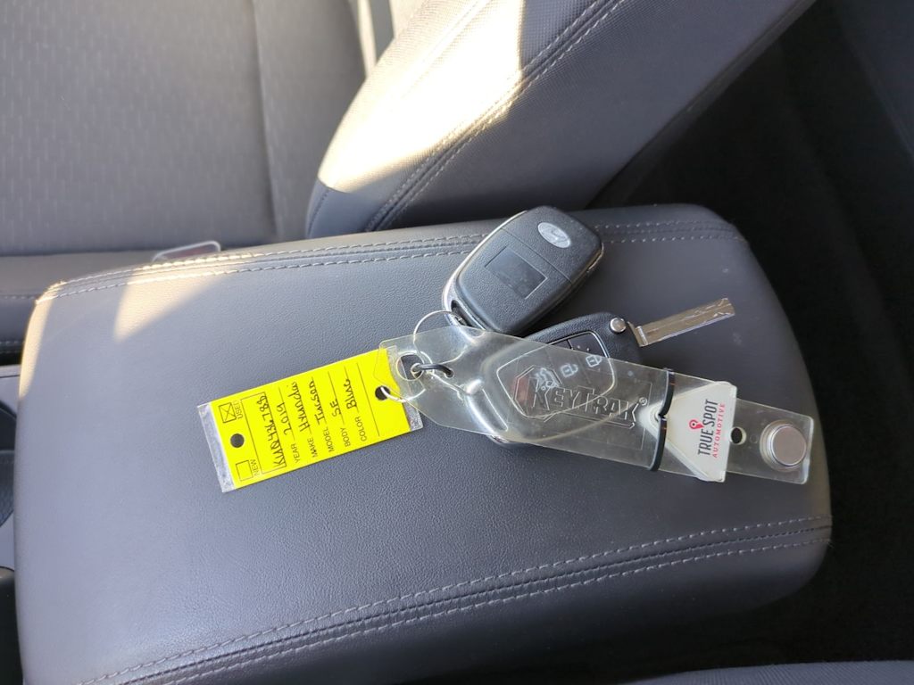 Thumbnail: 2019 Hyundai Tucson - 18