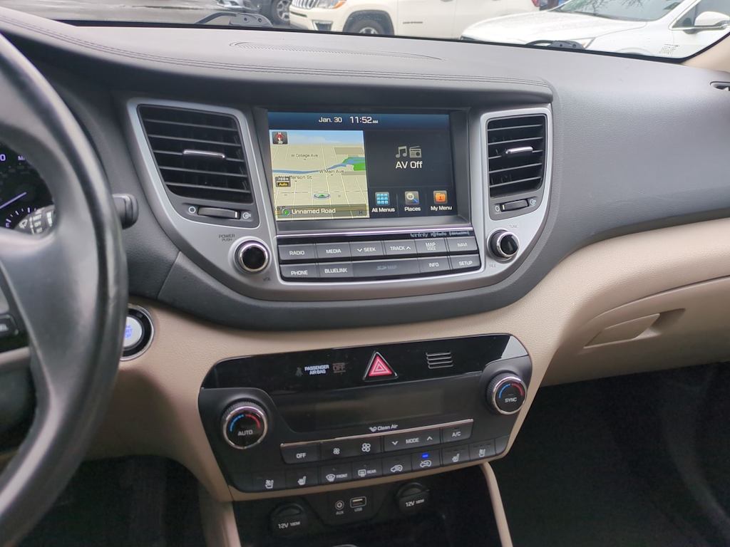 Thumbnail: 2017 Hyundai Tucson - 15