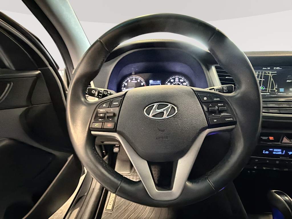 Thumbnail: 2017 Hyundai Tucson - 10