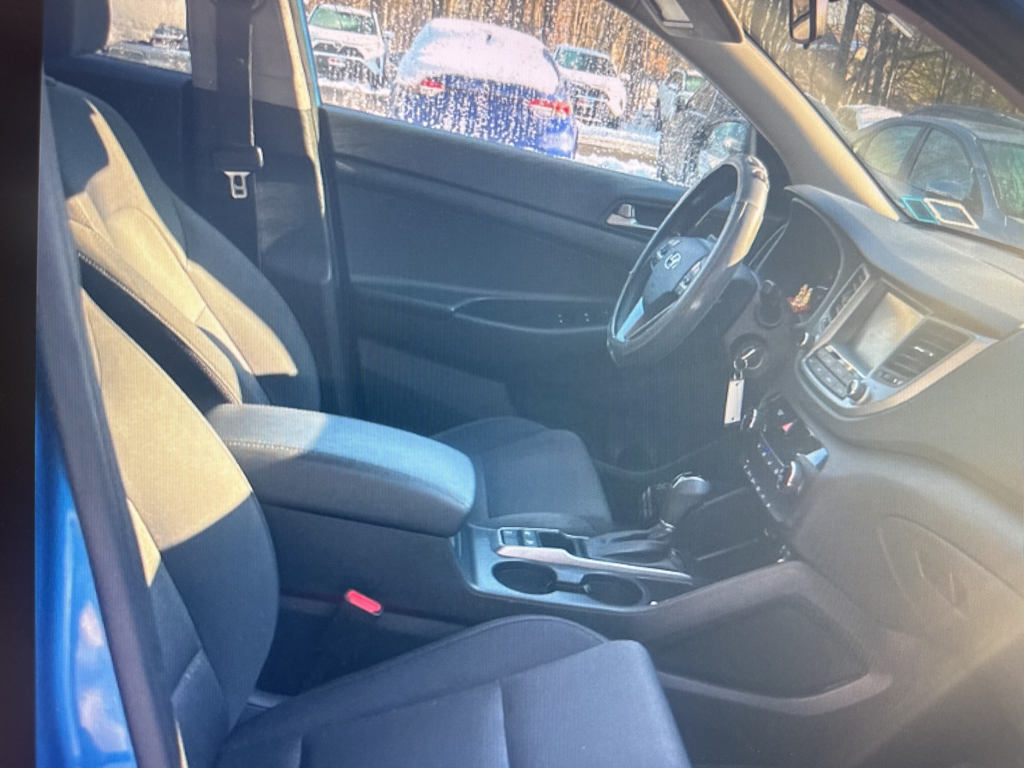 Thumbnail: 2018 Hyundai Tucson - 9