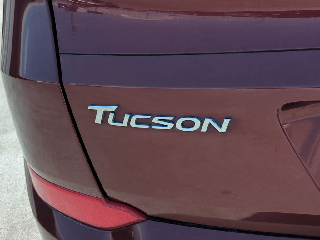 Thumbnail: 2016 Hyundai Tucson - 26