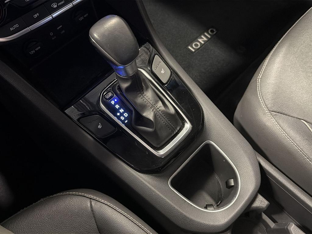 Thumbnail: 2017 Hyundai Ioniq - 15