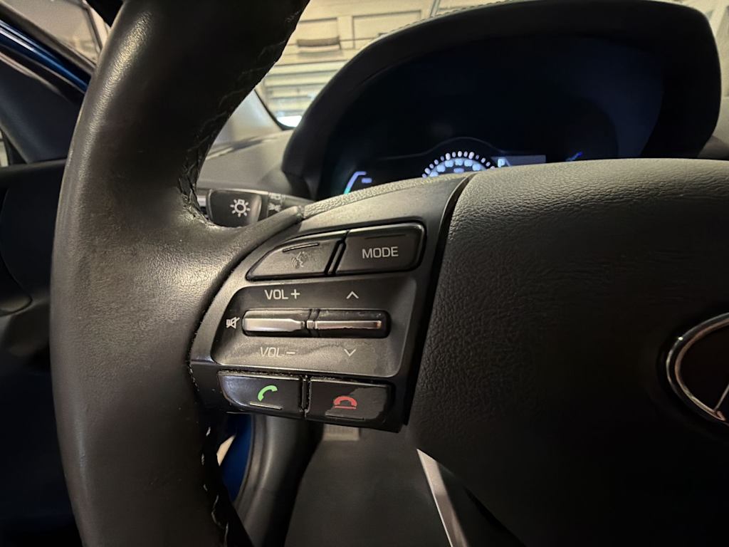 Thumbnail: 2017 Hyundai Ioniq - 32