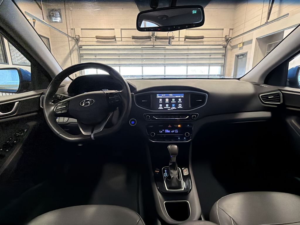 Thumbnail: 2017 Hyundai Ioniq - 2