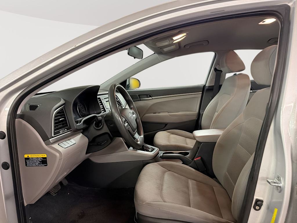 Thumbnail: 2017 Hyundai Elantra - 9