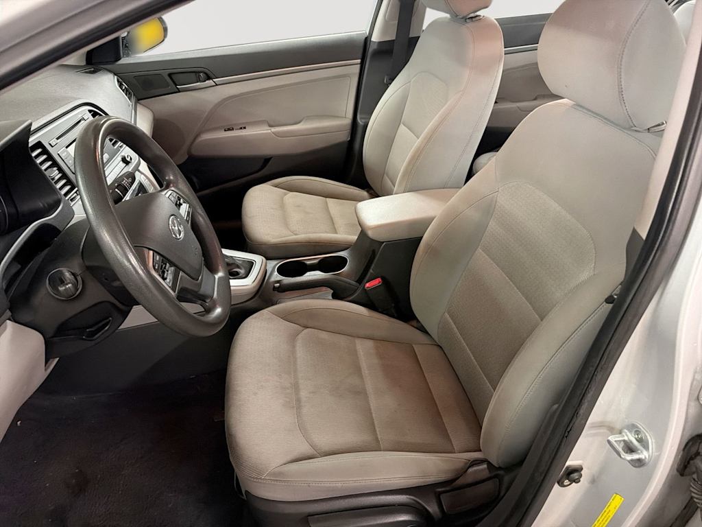 Thumbnail: 2017 Hyundai Elantra - 10
