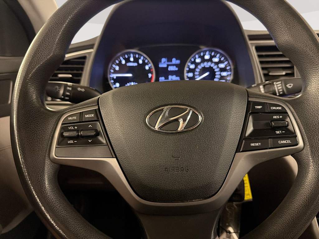 Thumbnail: 2017 Hyundai Elantra - 25