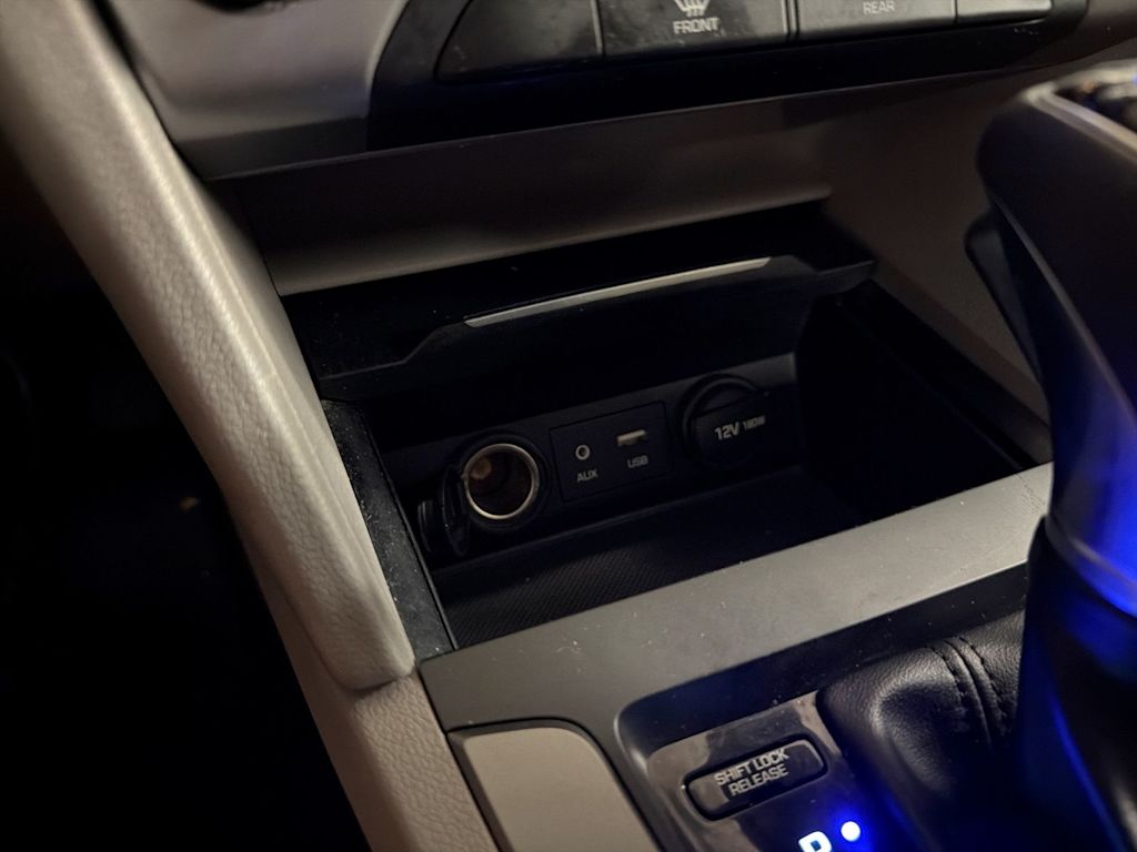 Thumbnail: 2017 Hyundai Elantra - 30