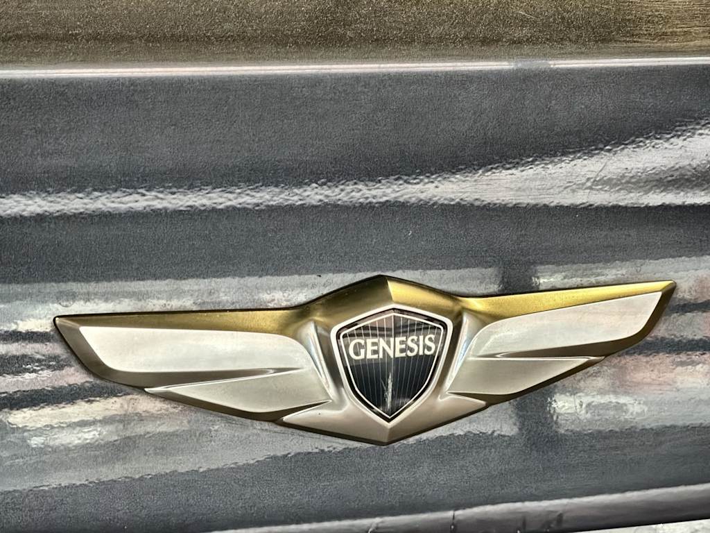 Thumbnail: 2015 Hyundai Genesis - 24