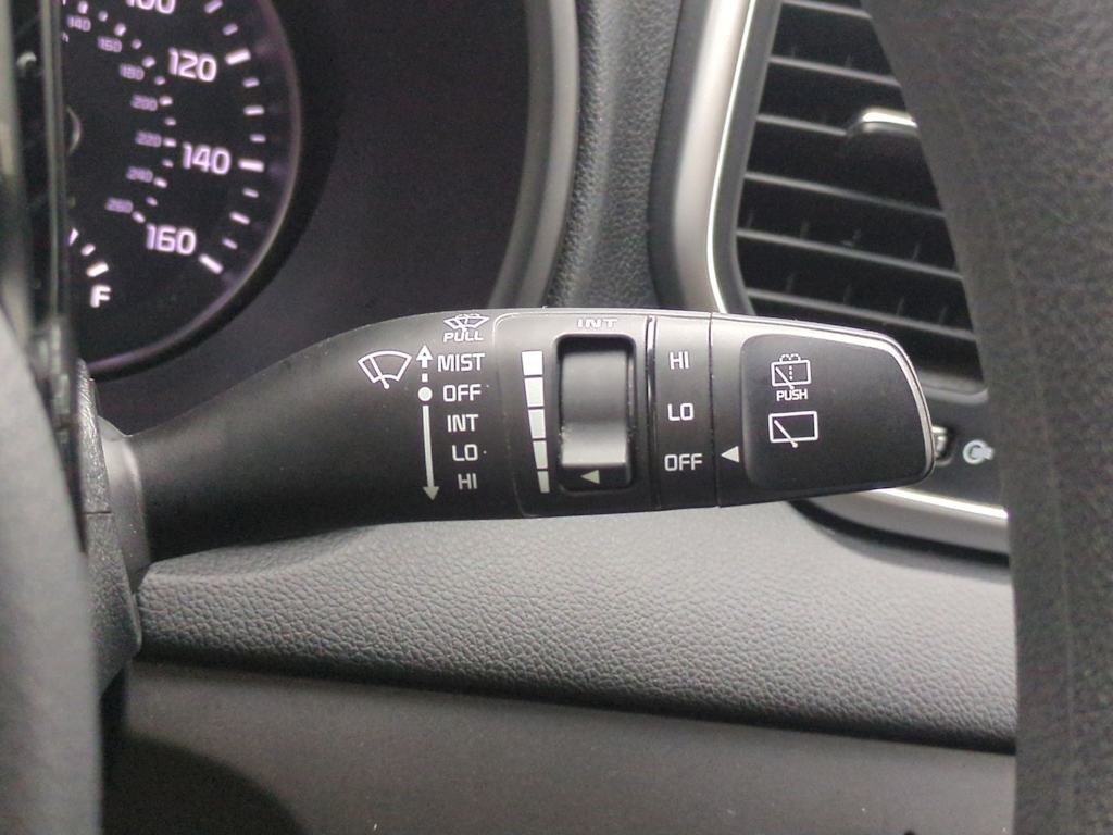 Thumbnail: 2020 Kia Sportage - 32