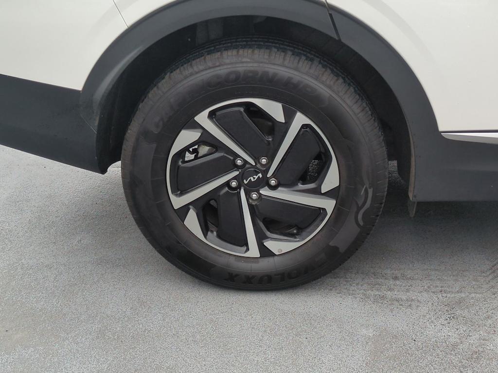 Thumbnail: 2023 Kia Sportage - 8