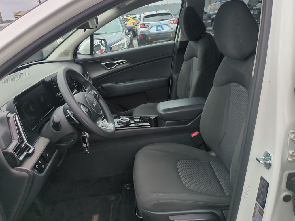 Thumbnail: 2023 Kia Sportage - 11