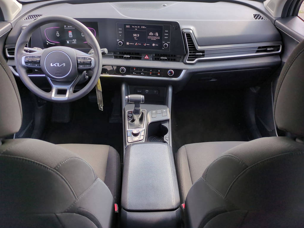 2024 Kia Sportage LX 10