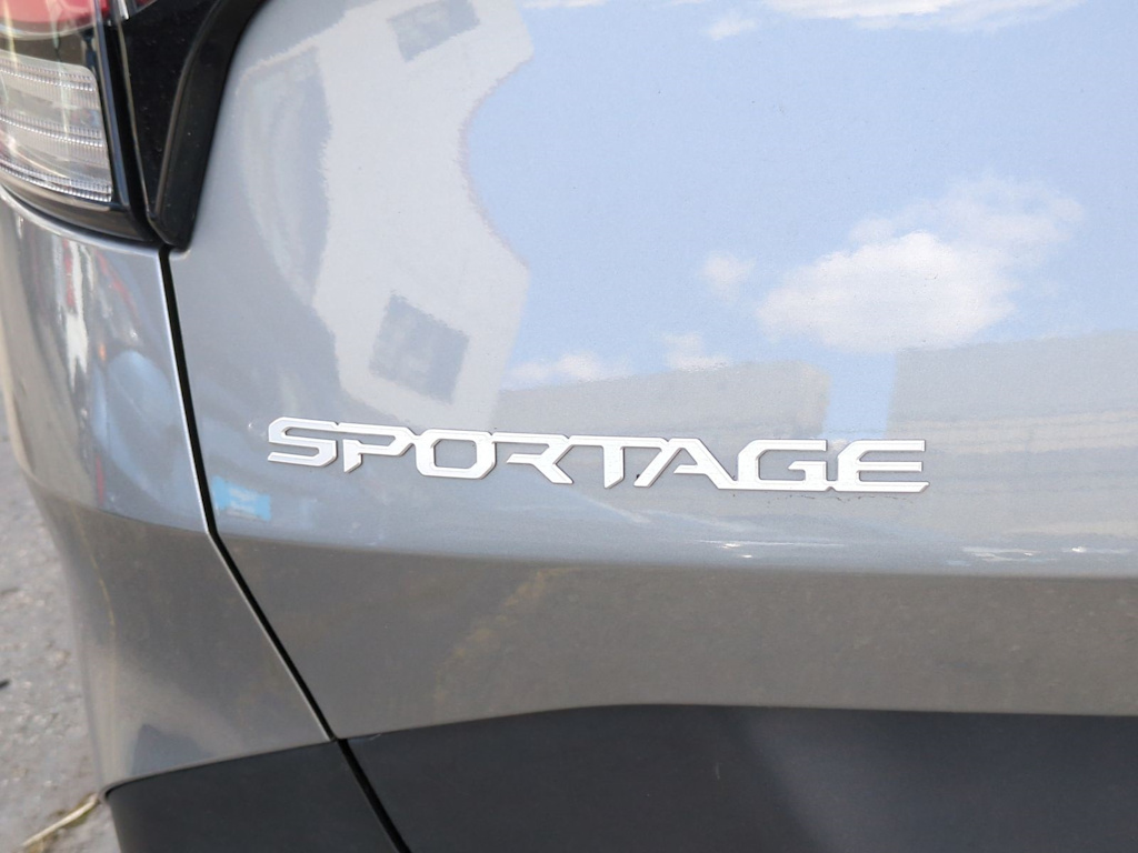 2024 Kia Sportage LX 26