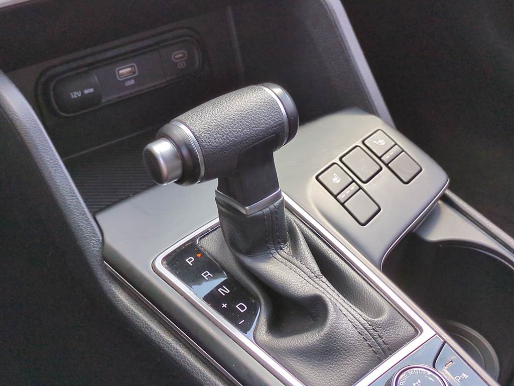 2024 Kia Sportage LX 16