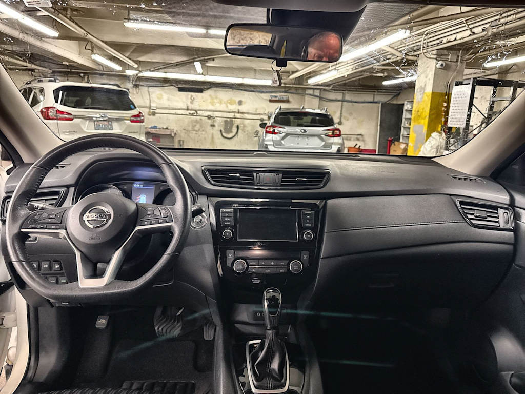 Thumbnail: 2019 Nissan Rogue - 2