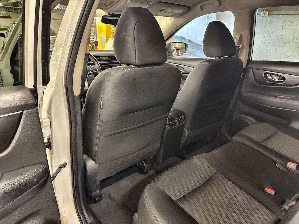 Thumbnail: 2019 Nissan Rogue - 13