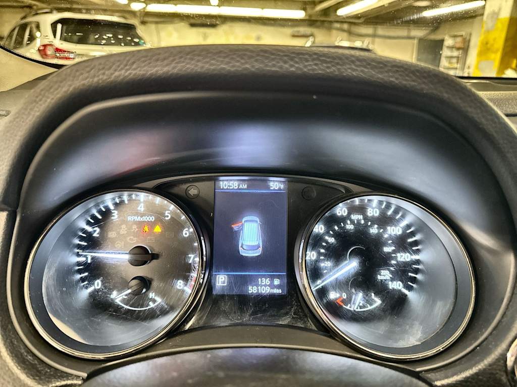 Thumbnail: 2019 Nissan Rogue - 17