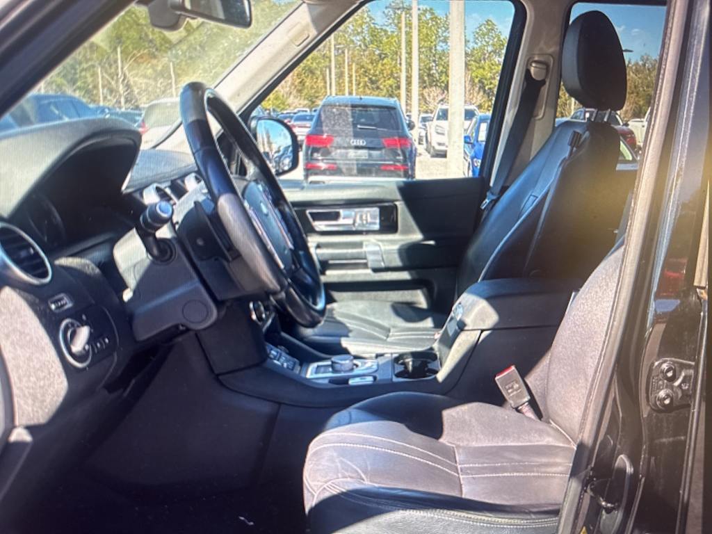 Thumbnail: 2015 Land Rover LR4 - 7