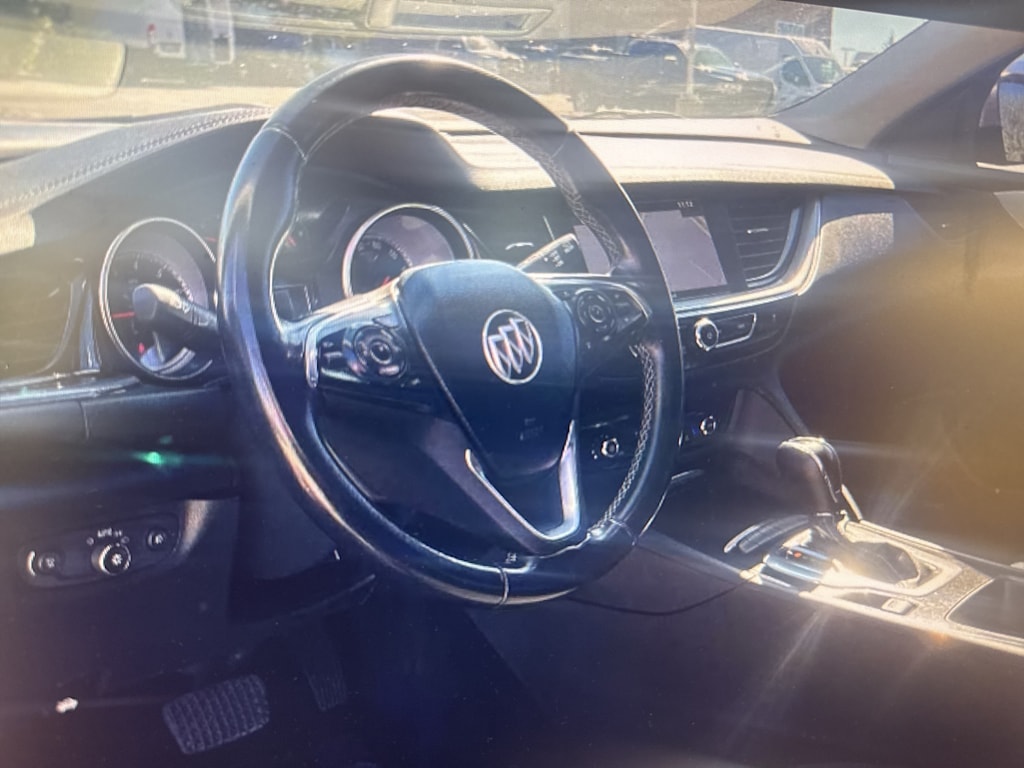 Thumbnail: 2018 Buick Regal - 2