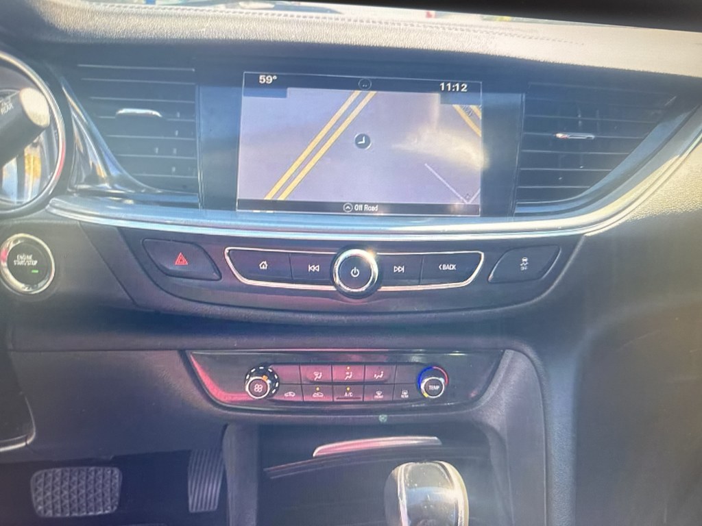 Thumbnail: 2018 Buick Regal - 15