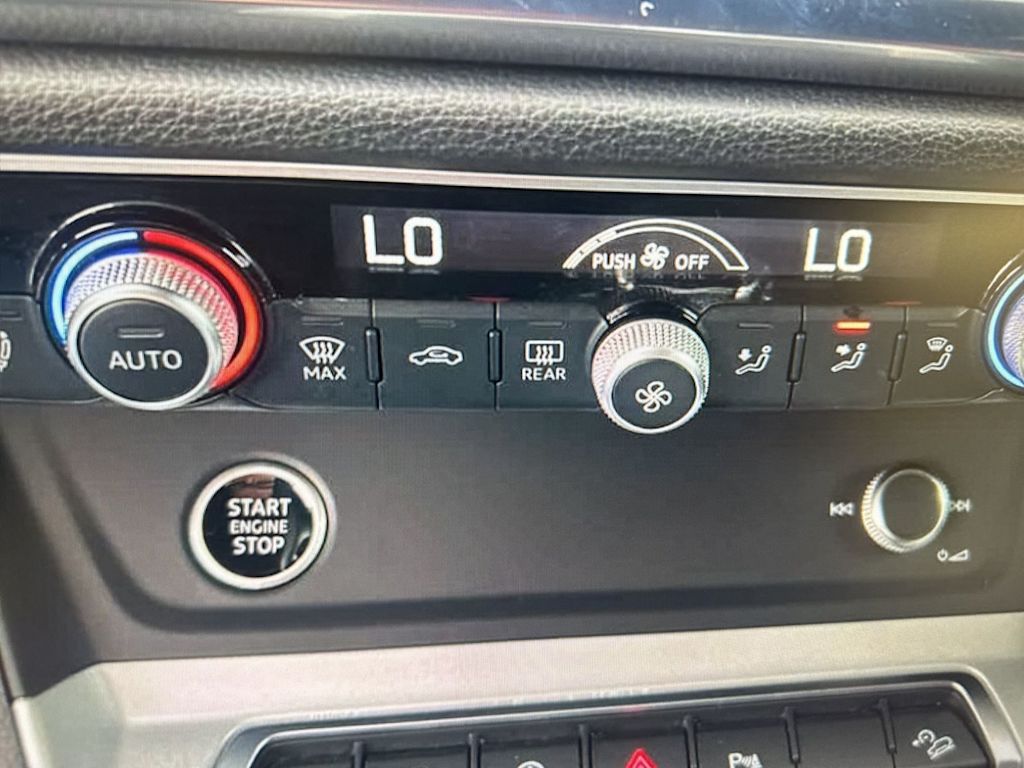 Thumbnail: 2022 Audi Q3 - 18